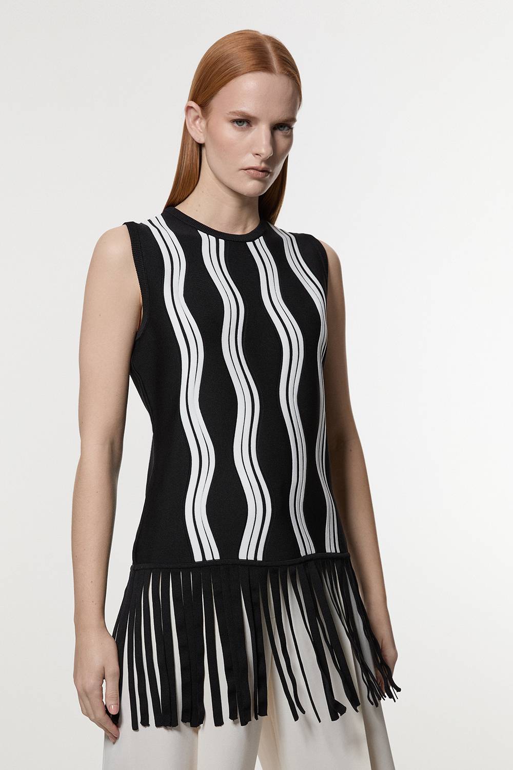 KarenMillen Haut en tricot à motif de vague contrastant avec franges
