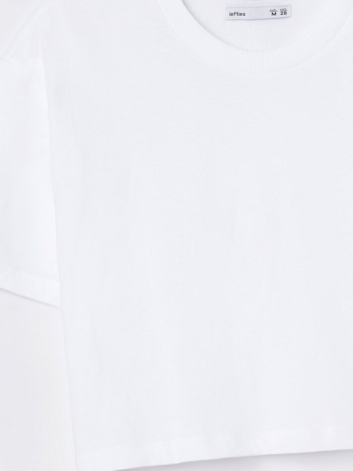 Camiseta cropped de manga curta - Branca