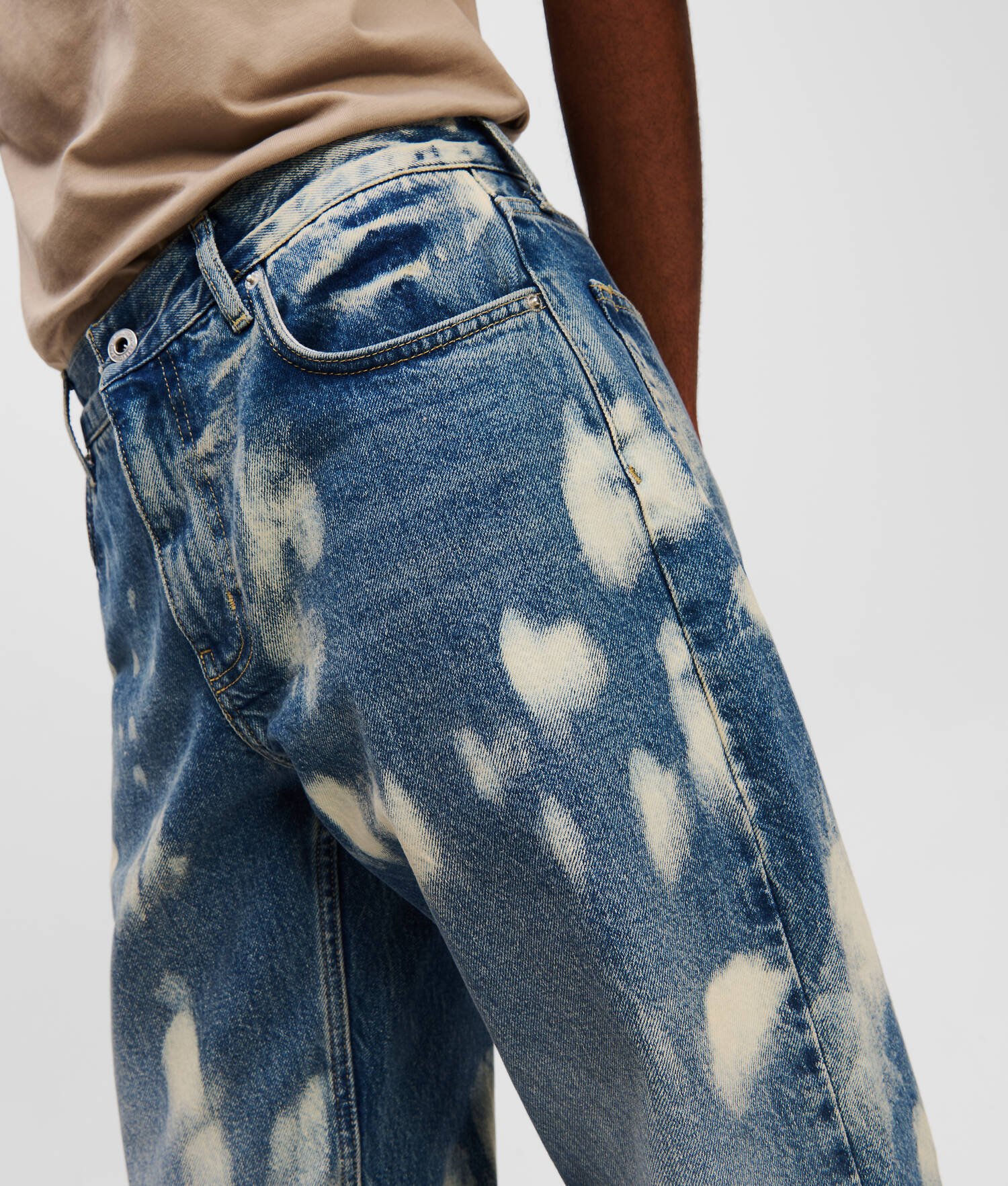 JEAN DROIT DÉLAVÉ - Denim blanchi