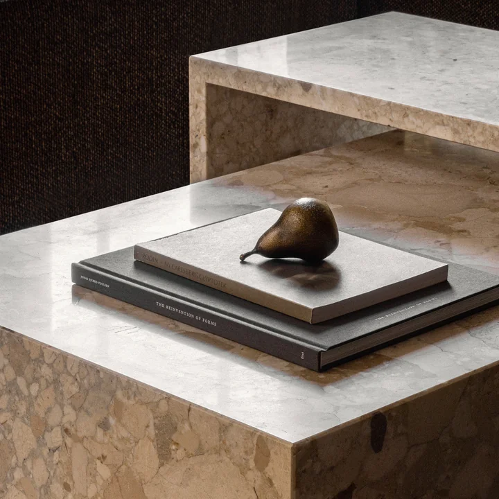 Audo - Plinth Couchtisch low, calacatta viola