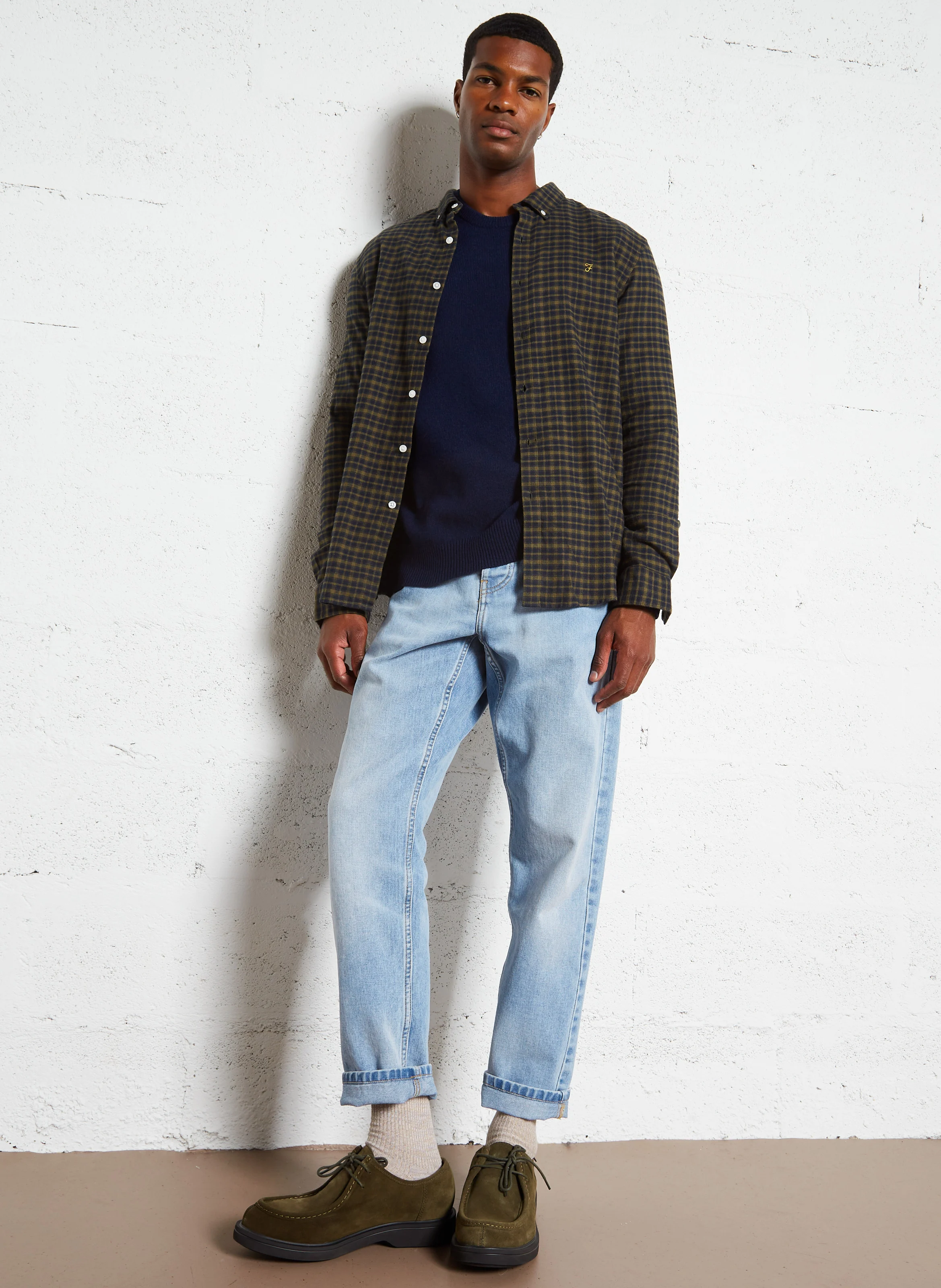 Pull regular-fit col rond brodé en laine | Bleu