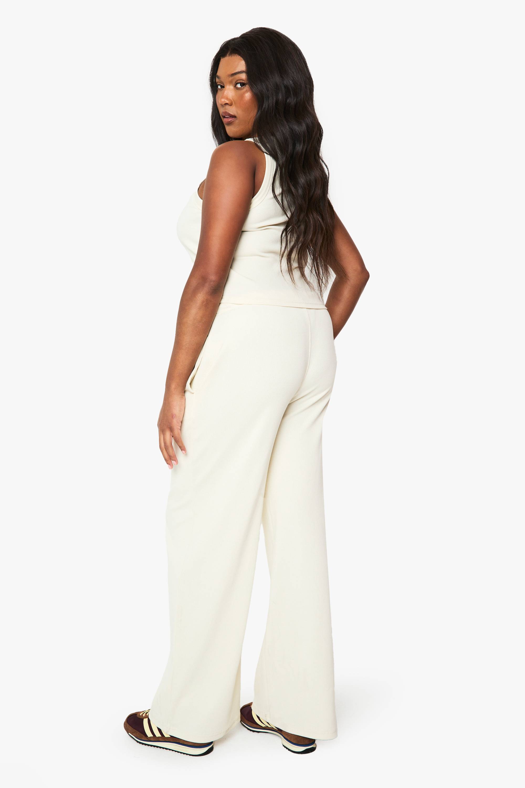 boohoo Ensemble basique coordonné grande taille : Gilet côtelé racer et pantalon