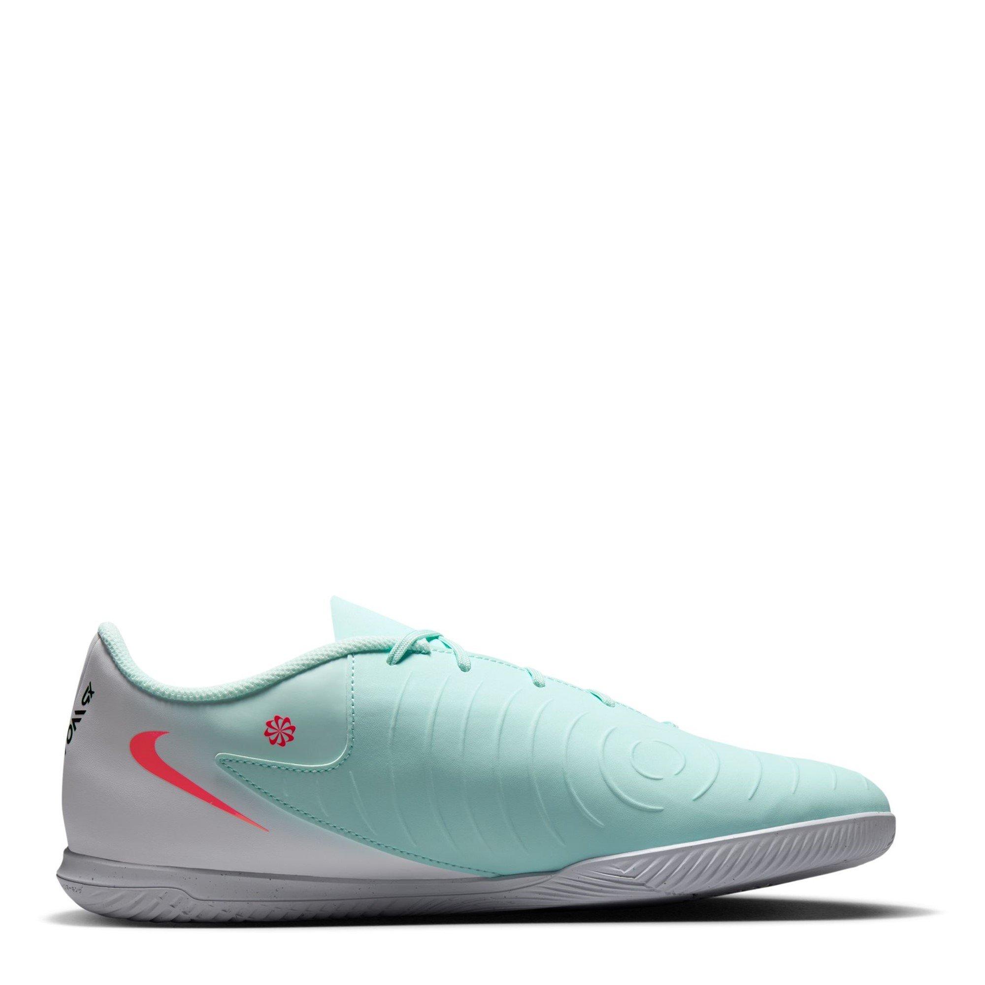 Nike Phantom GX 2 Club Indoor Court Football Boots