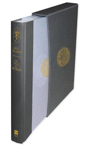 The Fall of Arthur (Deluxe Slipcase Edition) (Hardback)