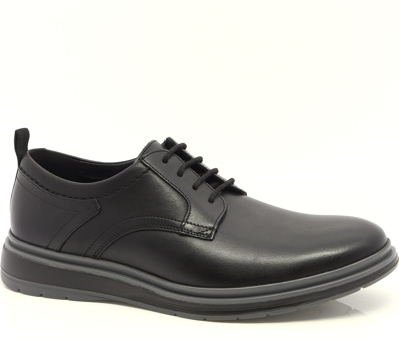 81233 CLARKS