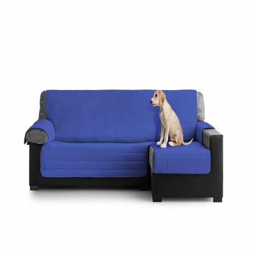 Capa acolchoada para sofá chaise longue com chaise à direita na cor azul.