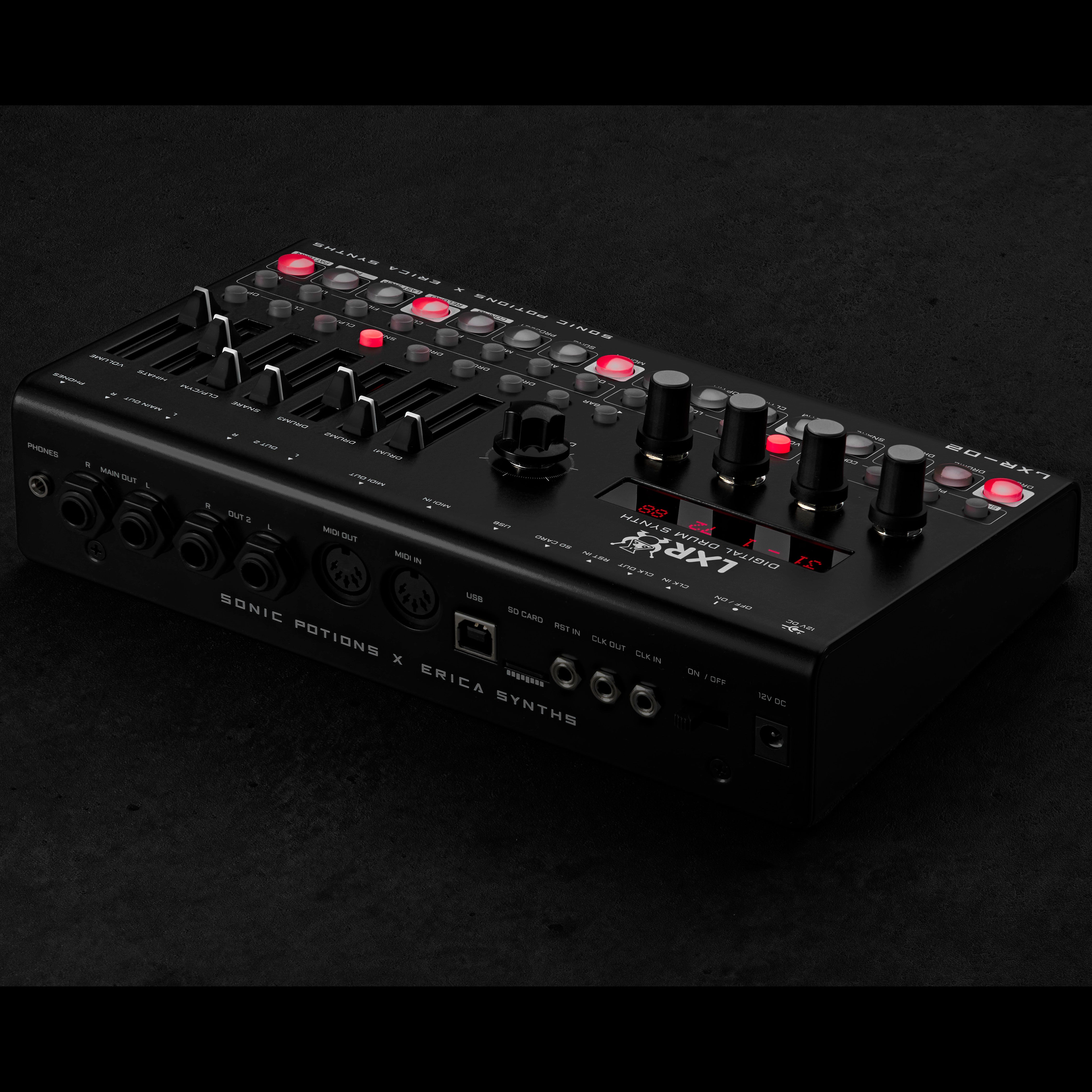 Erica Synths Drum Synthesizer LXR-02 drumcomputer