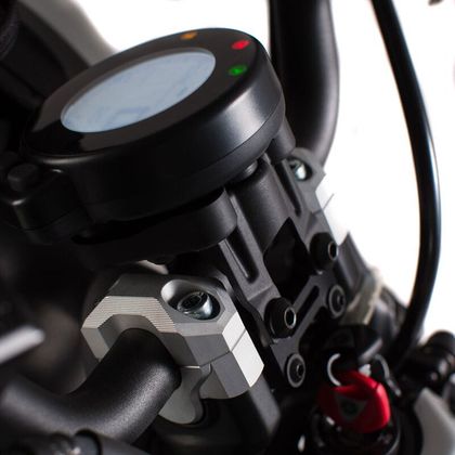 Pontet de guidon SW-MOTECH 20 MM DIAMETRE 28 - Noir