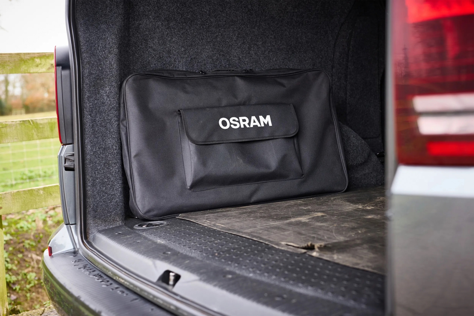 Osram Solarmodul für 12-Volt-Freizeitbatterien BatteryChange Solar 100W OHPS100