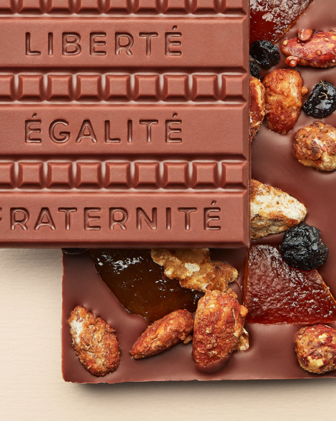 Tablette Fruits secs & confits français Chocolat au Lait 45% | Le Chocolat Alain Ducasse 110g
