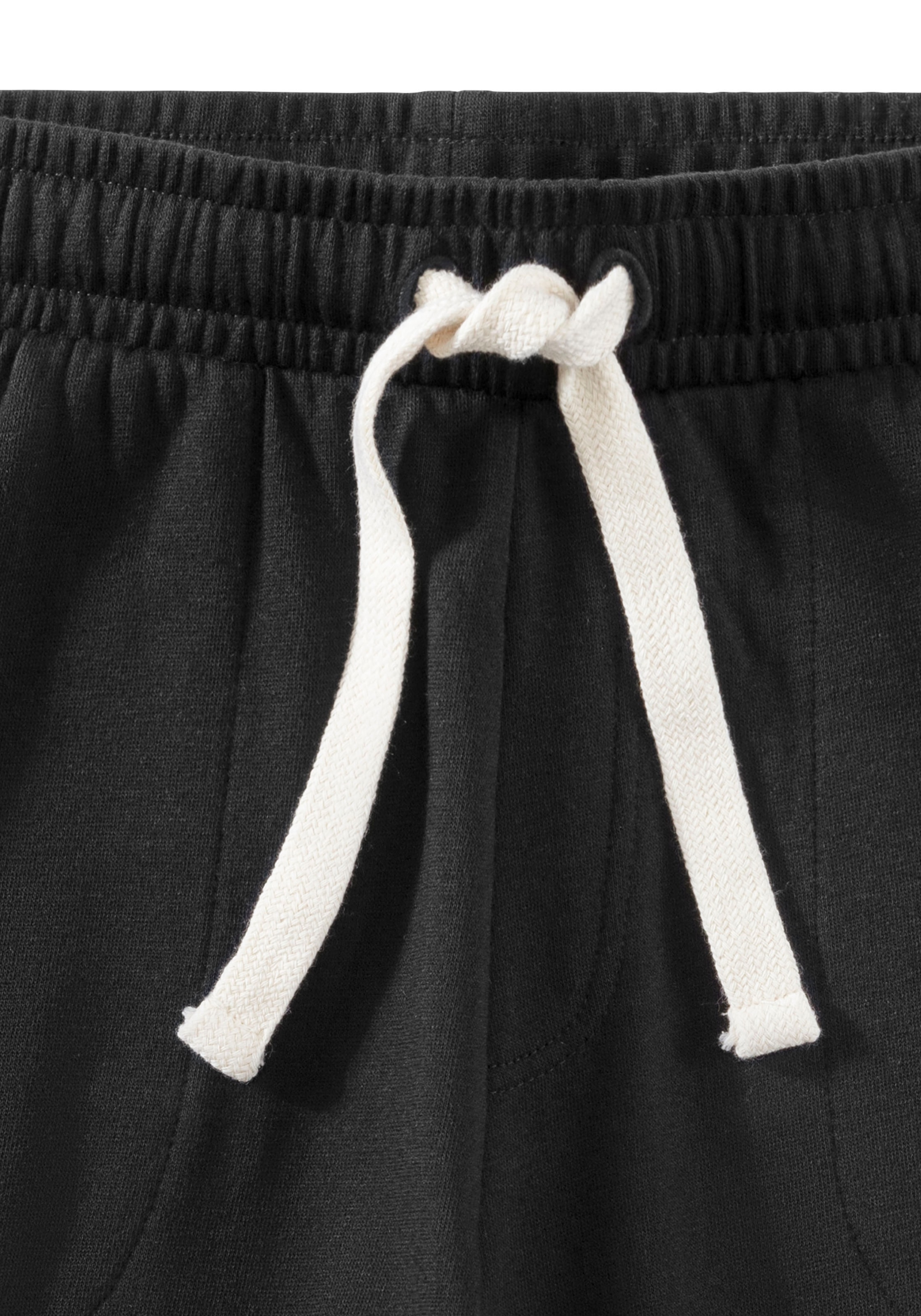 KangaROOS Sweatshorts  , seitliche Taschen, kontrast Bänder