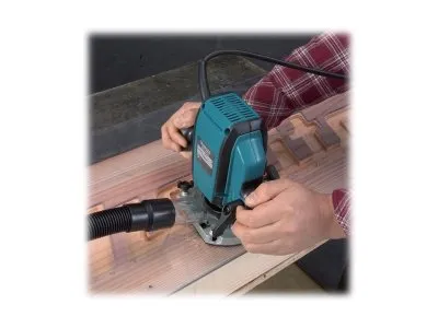 Makita RP0900 - Dykrouter - 900 W - spændepatron 6 mm, 8 mm