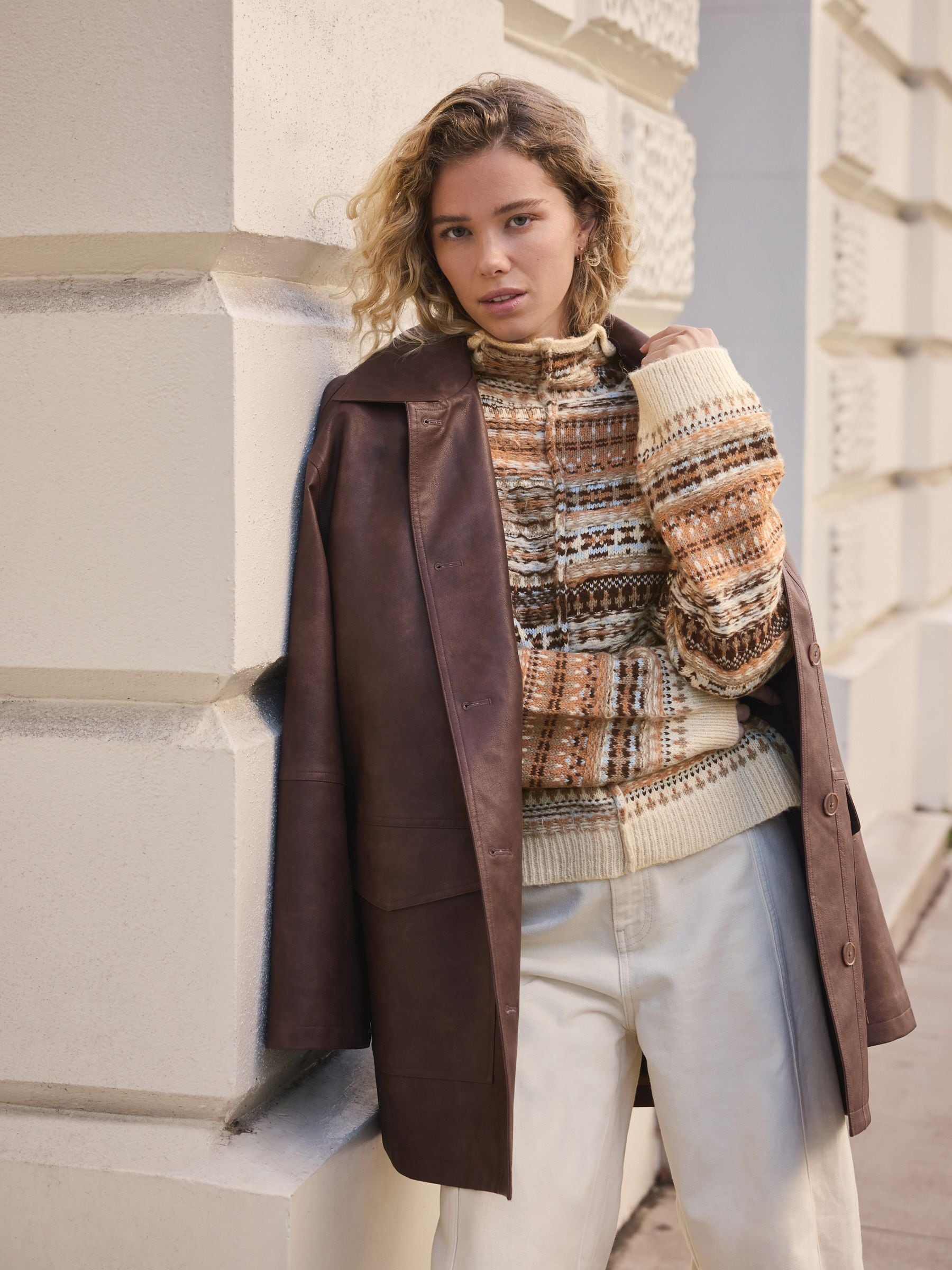 Neutraal - Stand Neck Fairisle Pattern Stitch Knitted Jumper