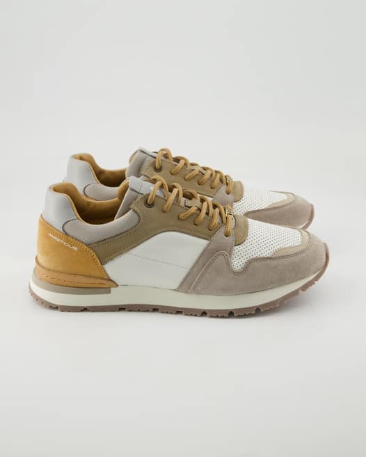 Ambitious Vince Sneaker in Beige