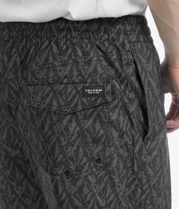 Volcom Featured Artist J Jager 17 Boardshorts (black)