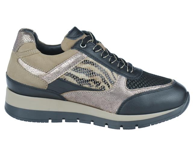 Helioform Sneaker