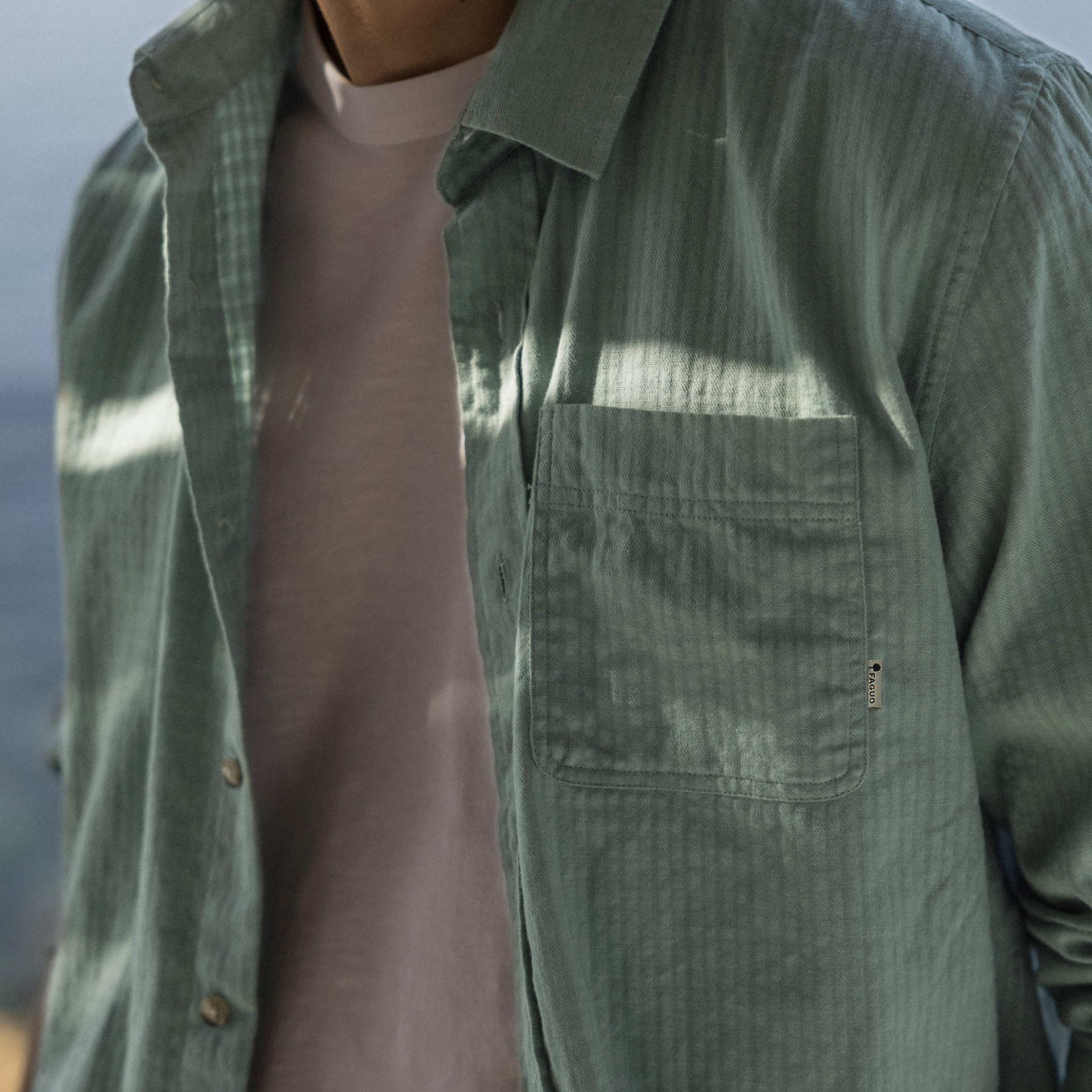 Chemise vert clair Poche poitrine coton biologique - modèle signy