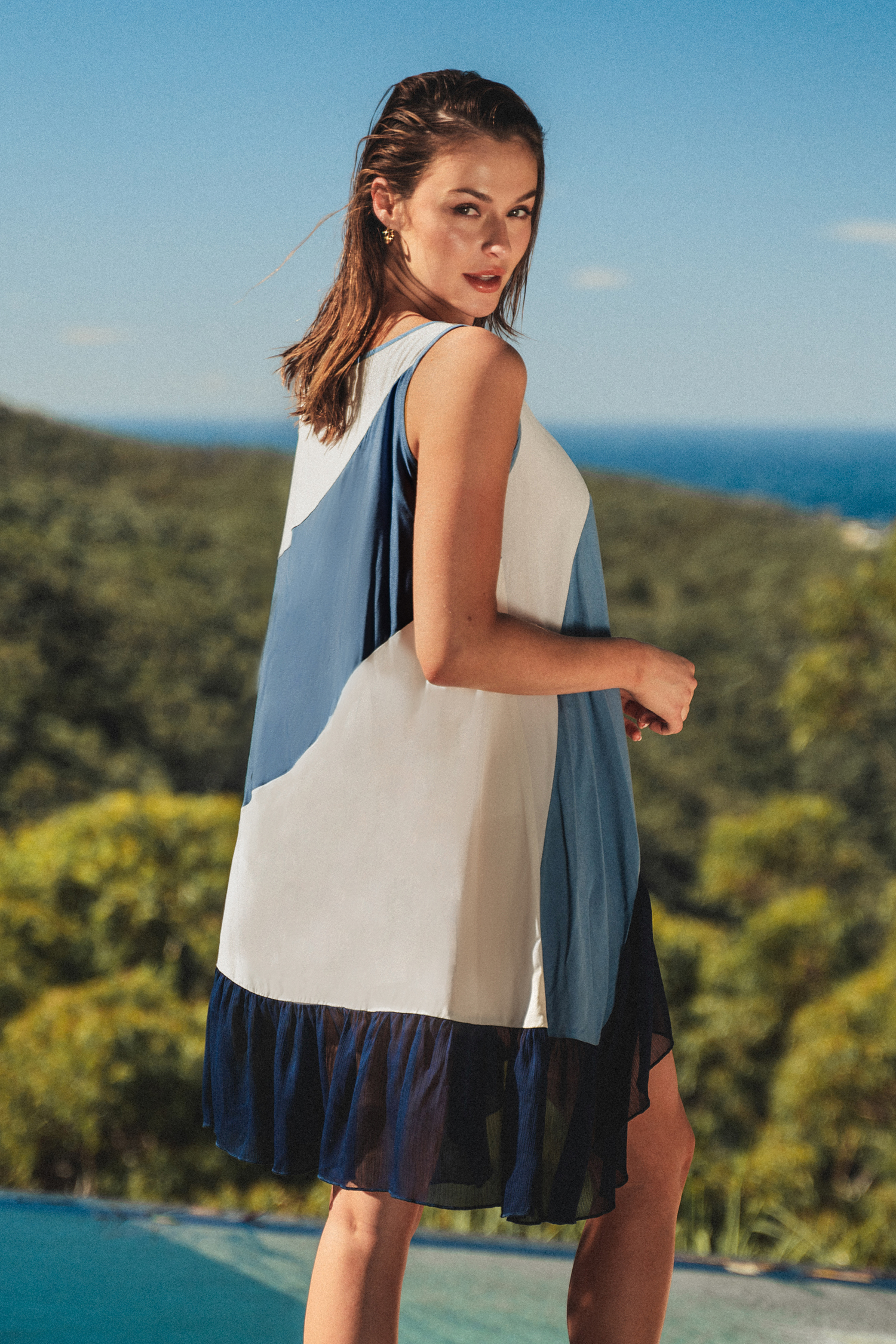 Robe cover up asymétrique à bloc de couleur