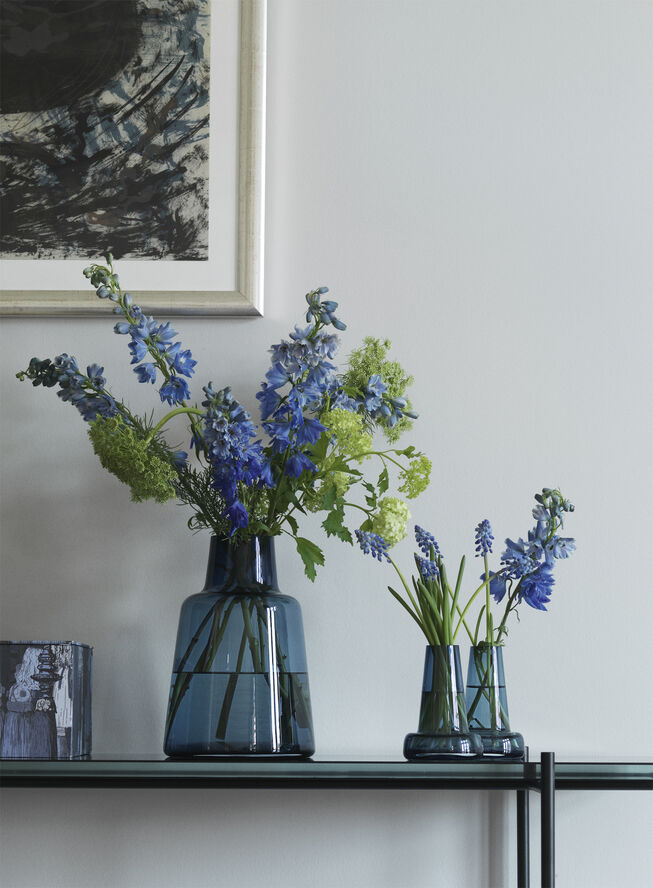 Holmegaard Flora Vase kort hals, blå, H 24 cm Blå