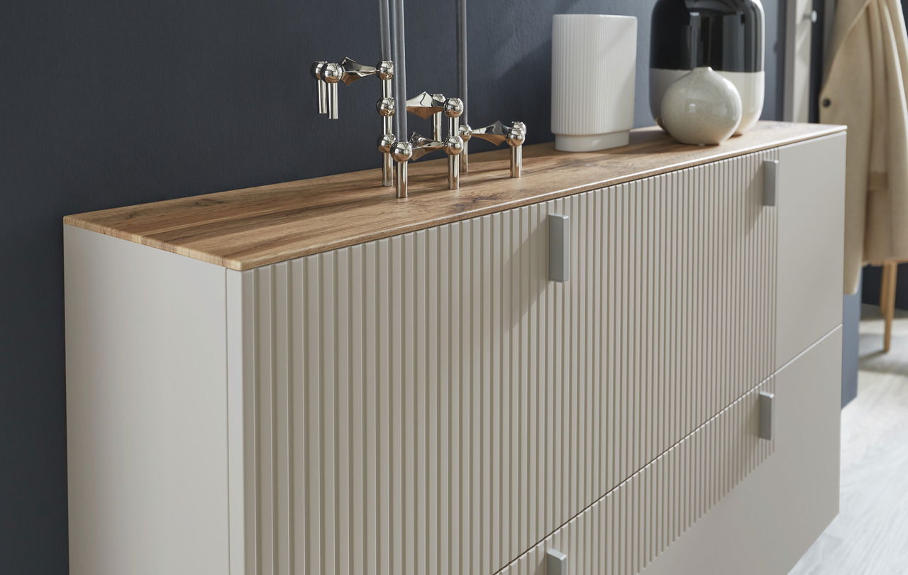 Dieter Knoll Hängeschuhschrank CORTINA