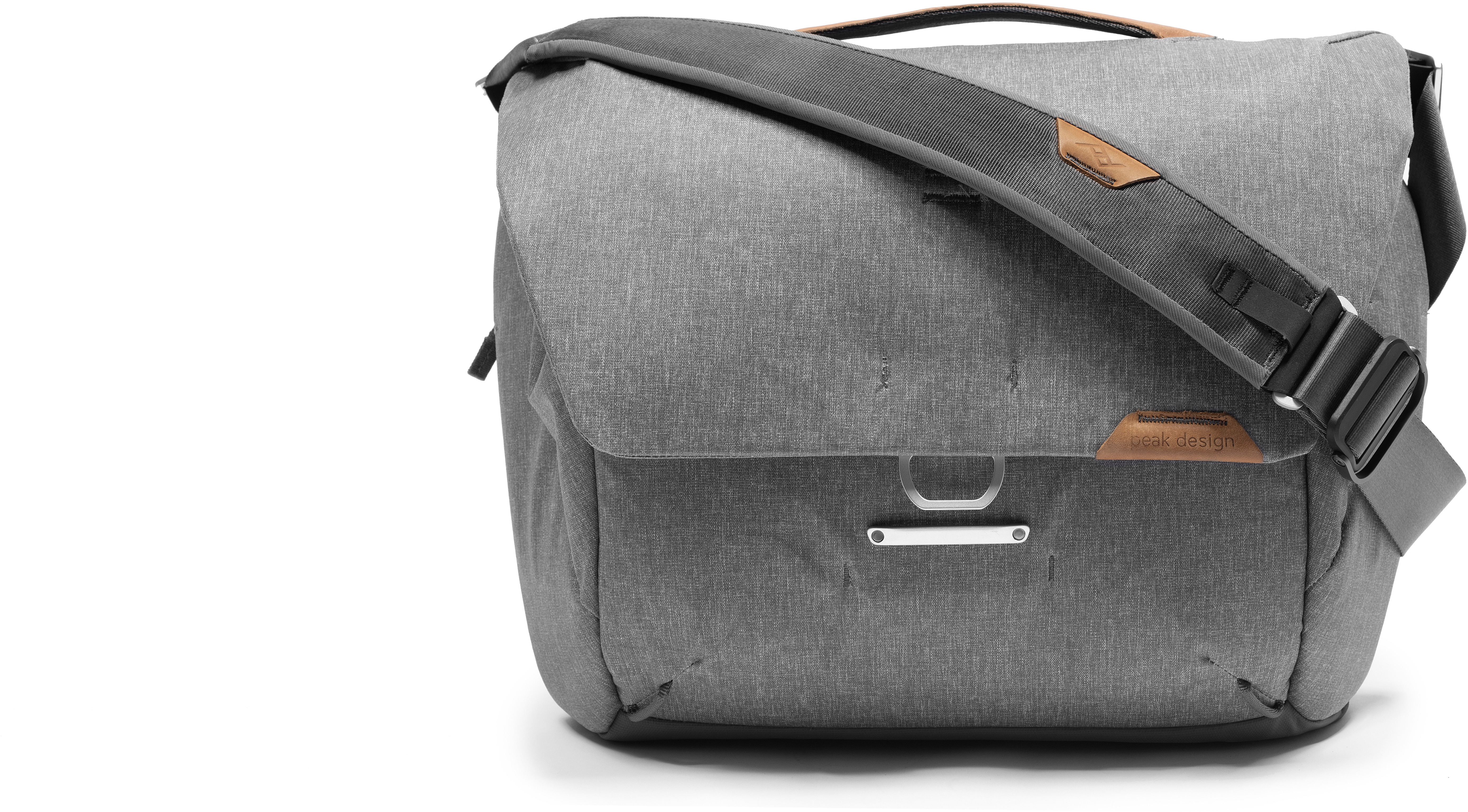 Everyday Messenger v2 13L