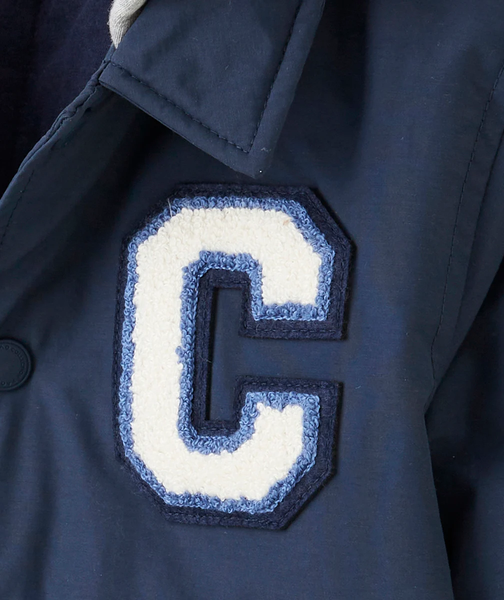BLOUSON À CAPUCHE GARÇON EN REMBOURRAGE RECYCLÉ BLEU MARINE AVEC MAXI LETTRE