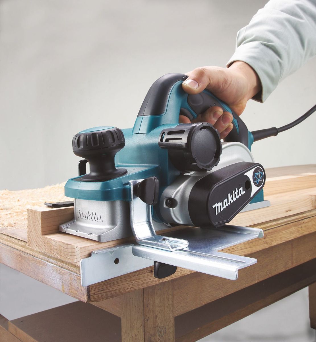 Makita KP0810K Schaaf 82mm 230V in koffer
