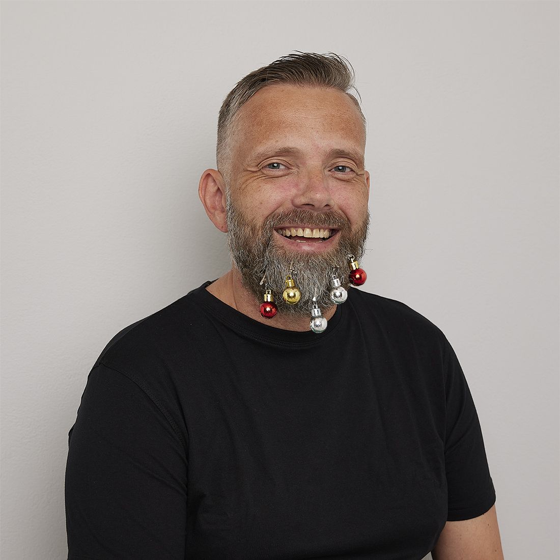 Funny skjegg og hårpynt