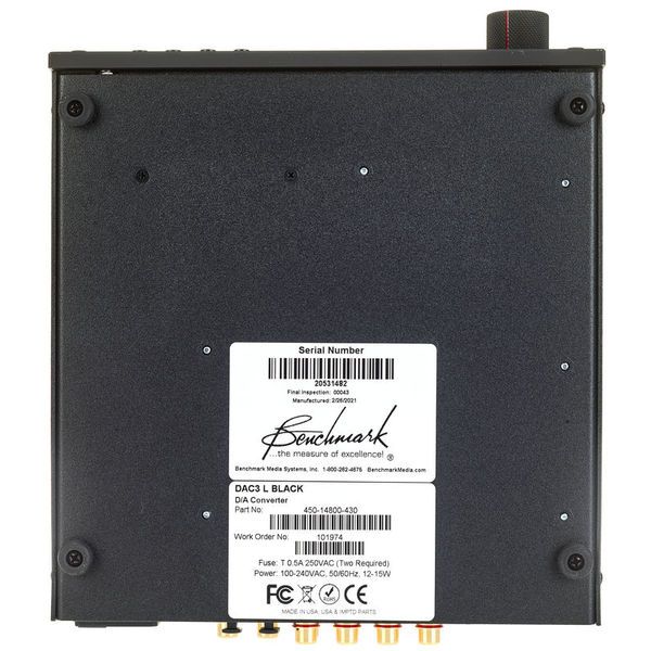 Benchmark DAC3 L Black