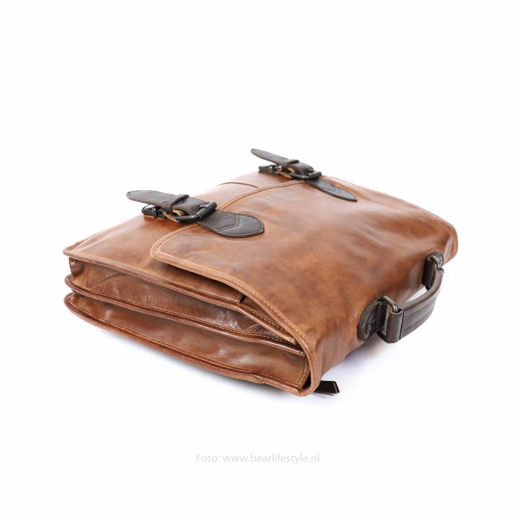 Bear Design Cow Lavato Aktetas Guus 15,4 inch Cognac/ Donkerbruin CL32844