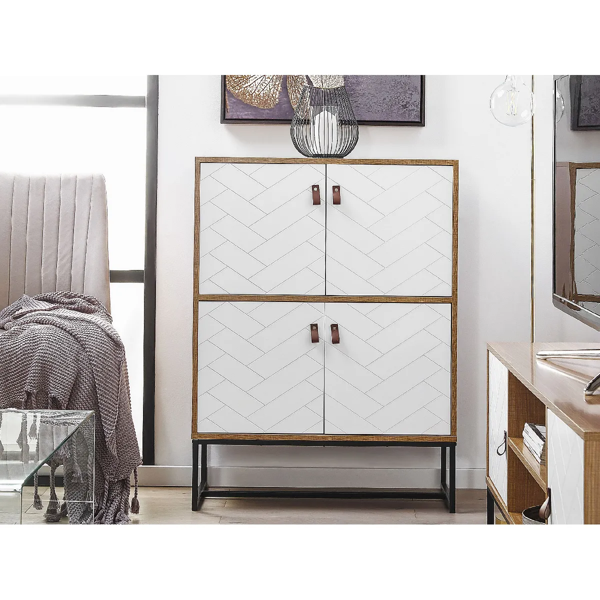 Beliani NUEVA Commode - Bois Clair