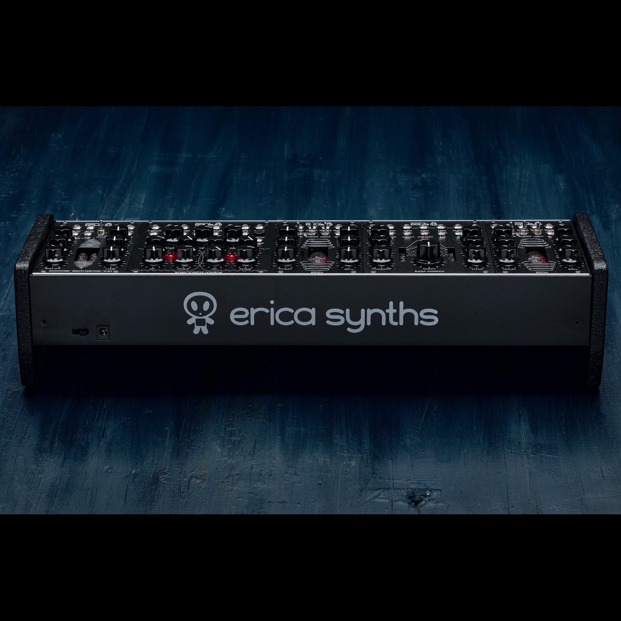 Erica Synths Das Kleine Fusion eurorack synthesizer