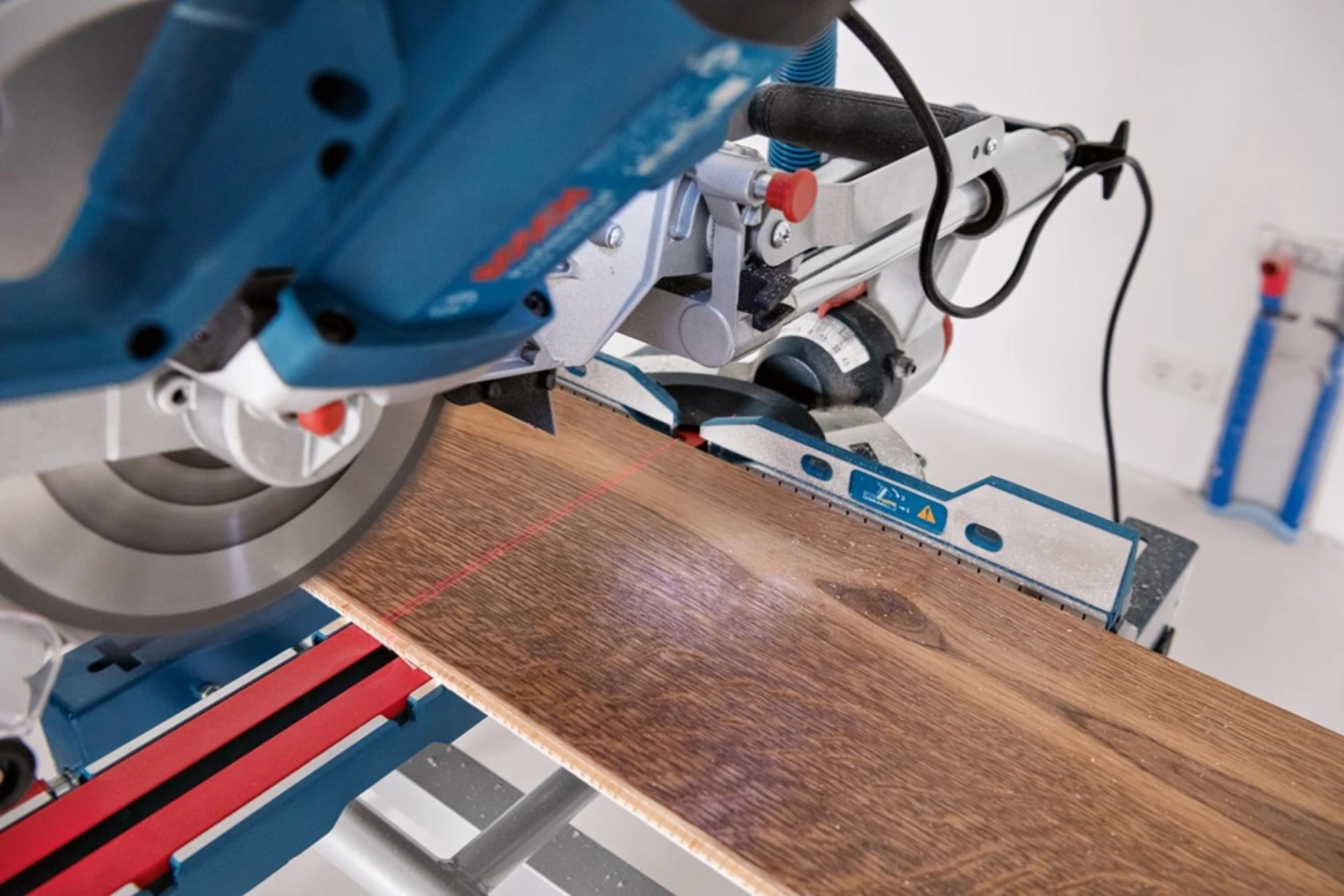 Bosch GCM 305-216 D Kap- en verstekzaag