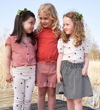 M?Slå Shorts - Poplin Stripe Frill - Balsam Cream/Apple Red