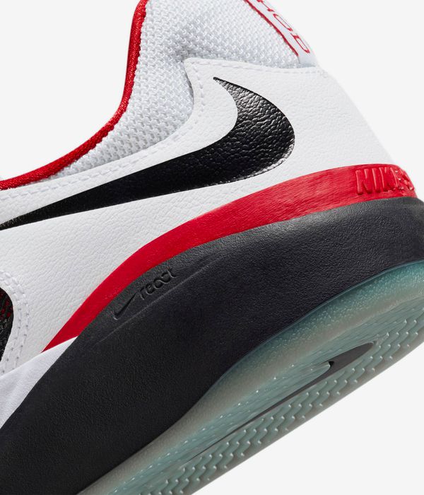 Nike SB Ishod Premium Schuh (white black university red)