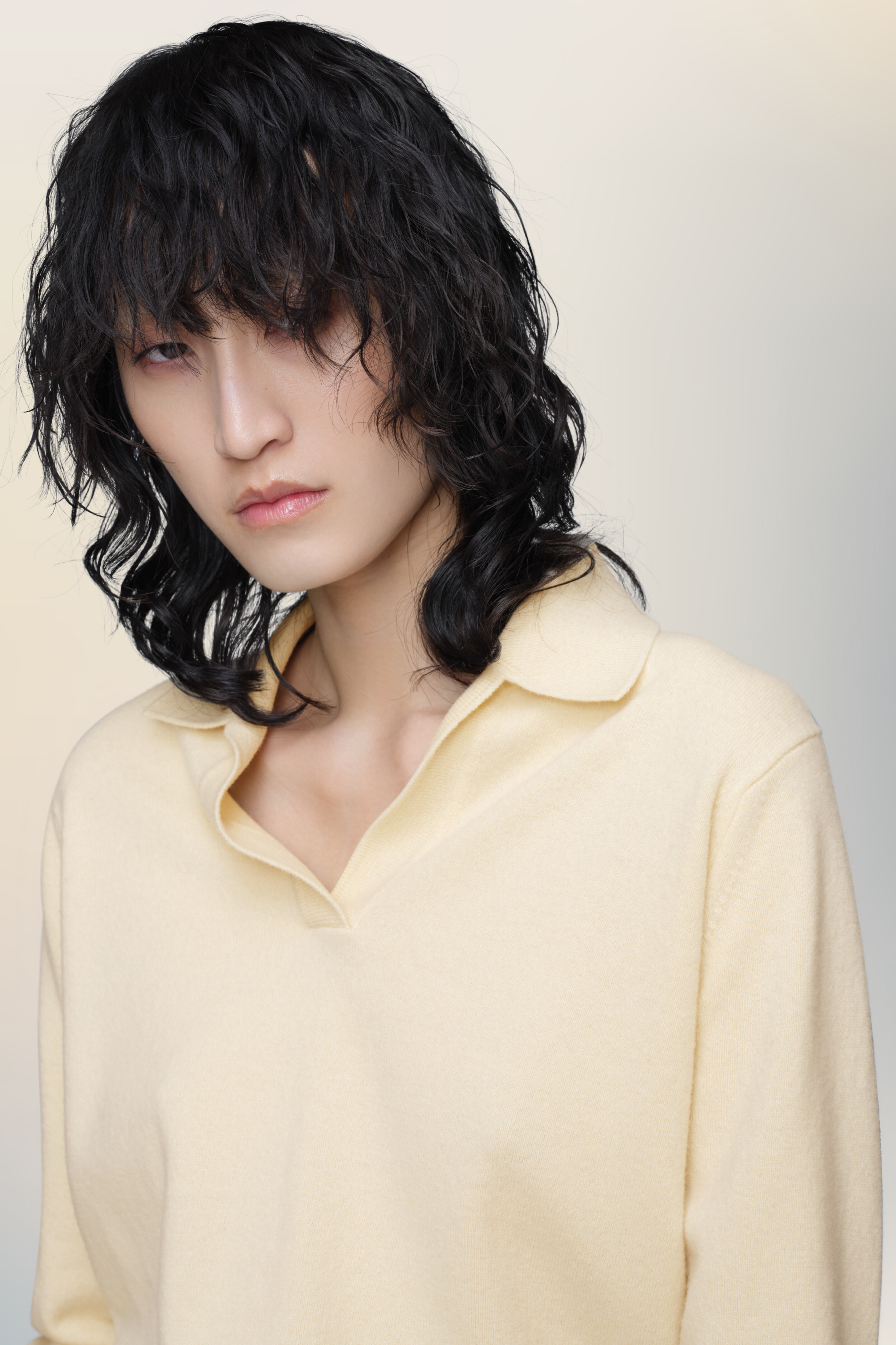 Polo en maille jaune en laine pour femme Crème