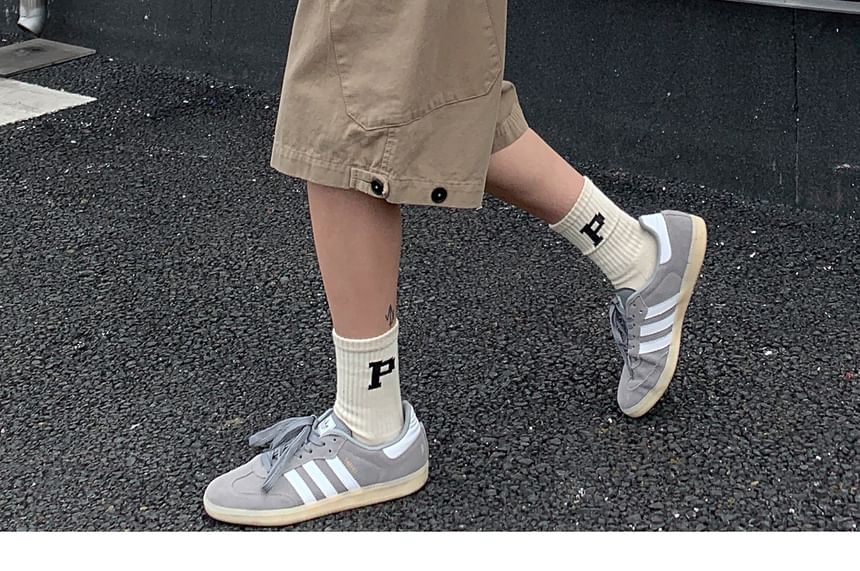 Vernanah - Mid Rise Plain Cargo Shorts