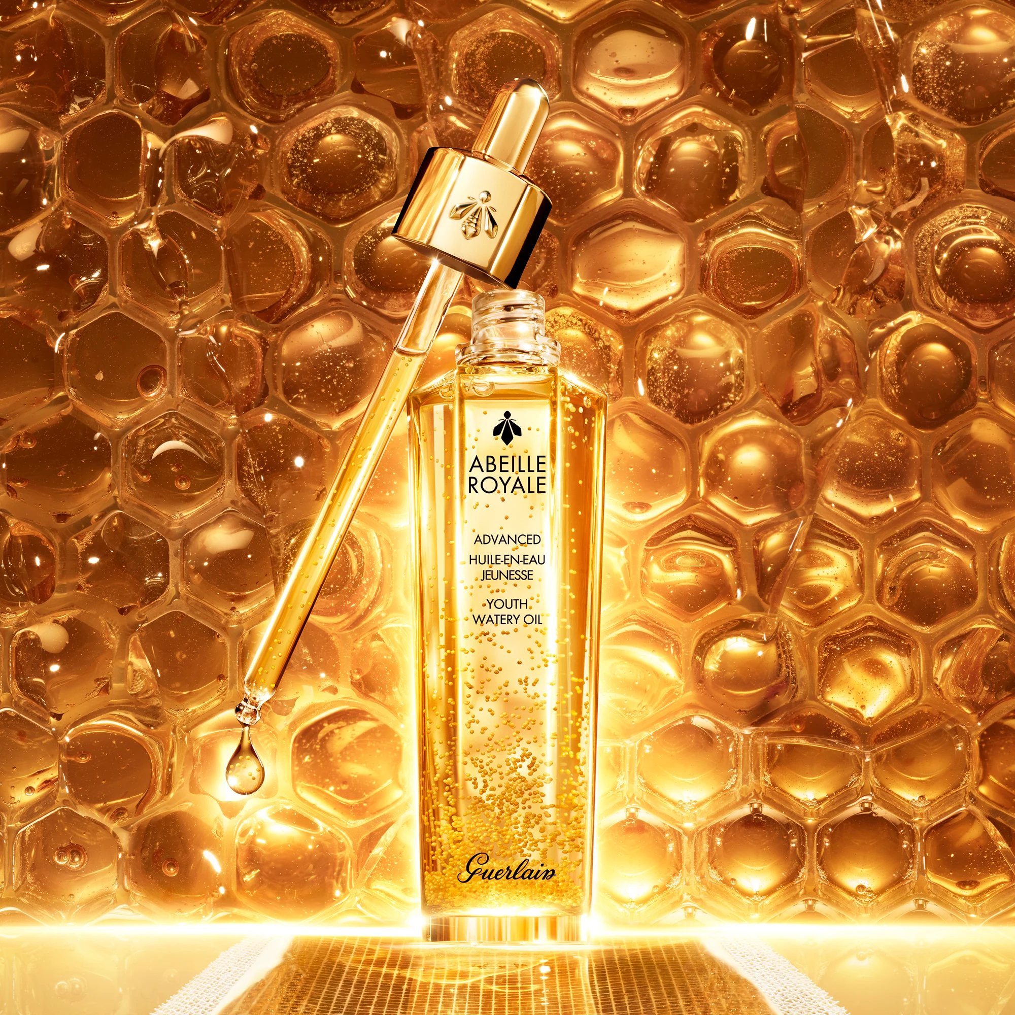 ABEILLE ROYALE Advanced Huile-En-Eau Jeunesse |