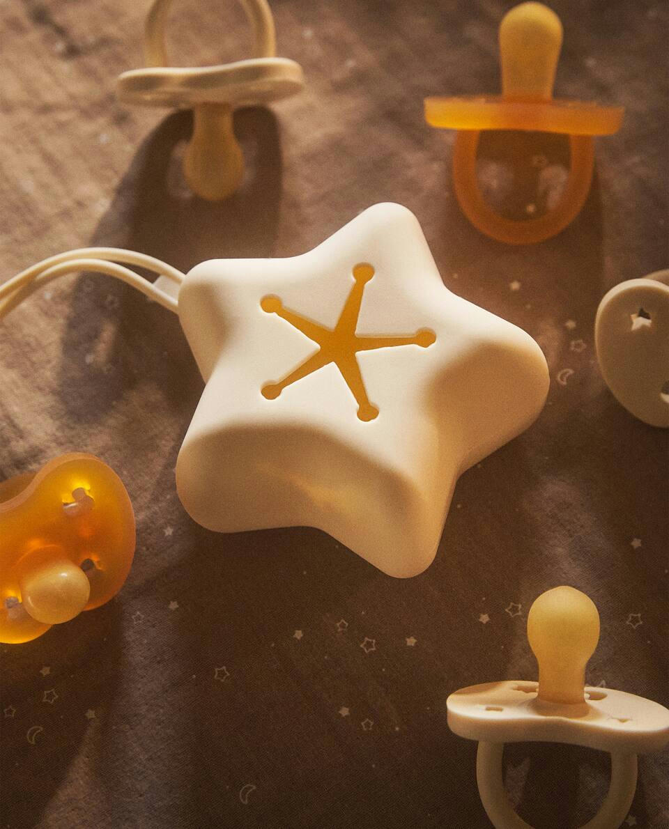 Estojo de silicone em formato de estrela para guardar chupetas