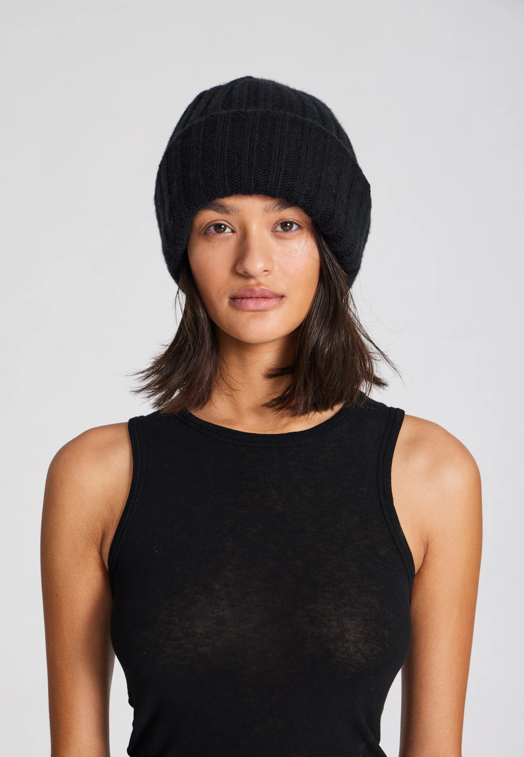 Gai+Lisva  Kari Lambswool hue - sort