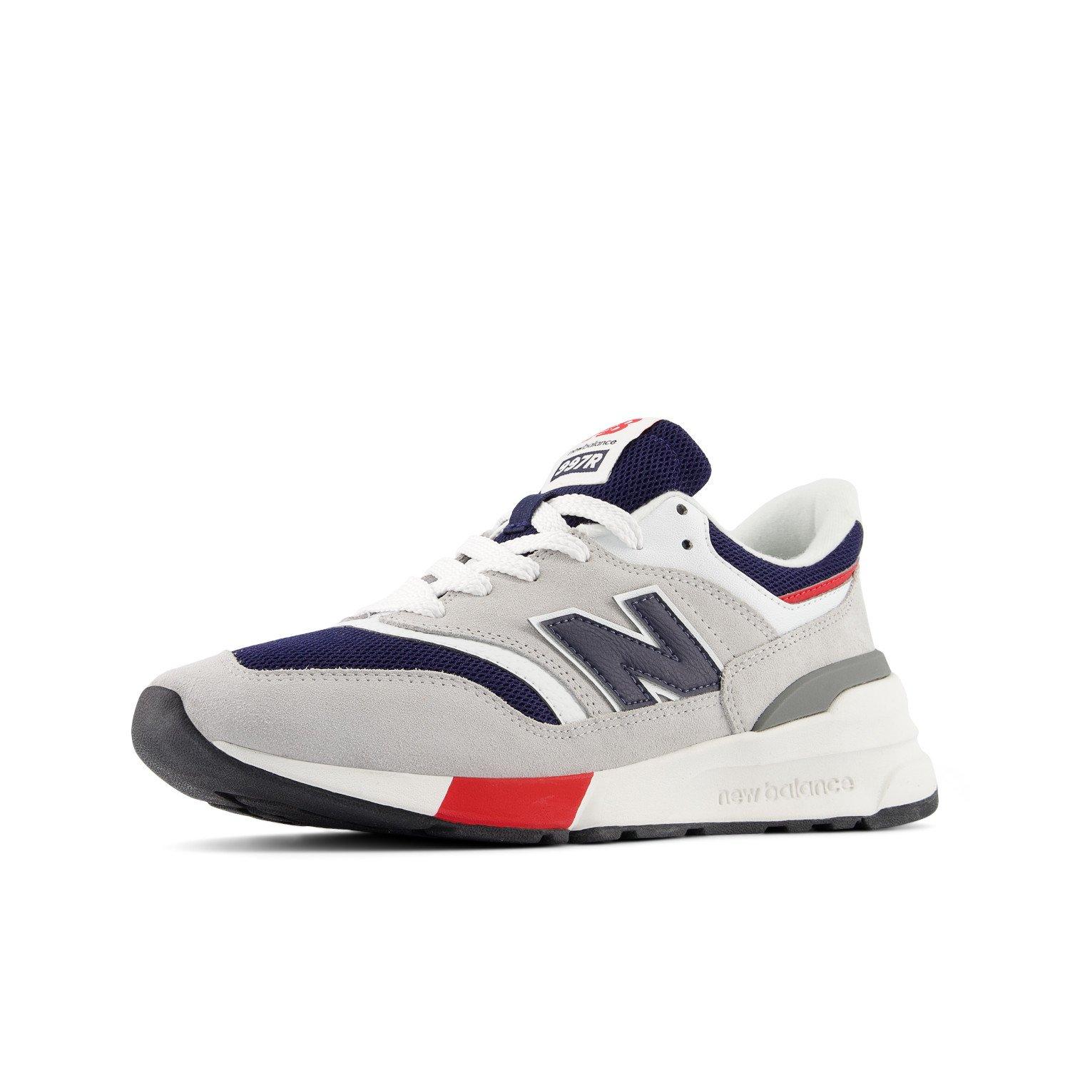 New Balance 977R Trainers
