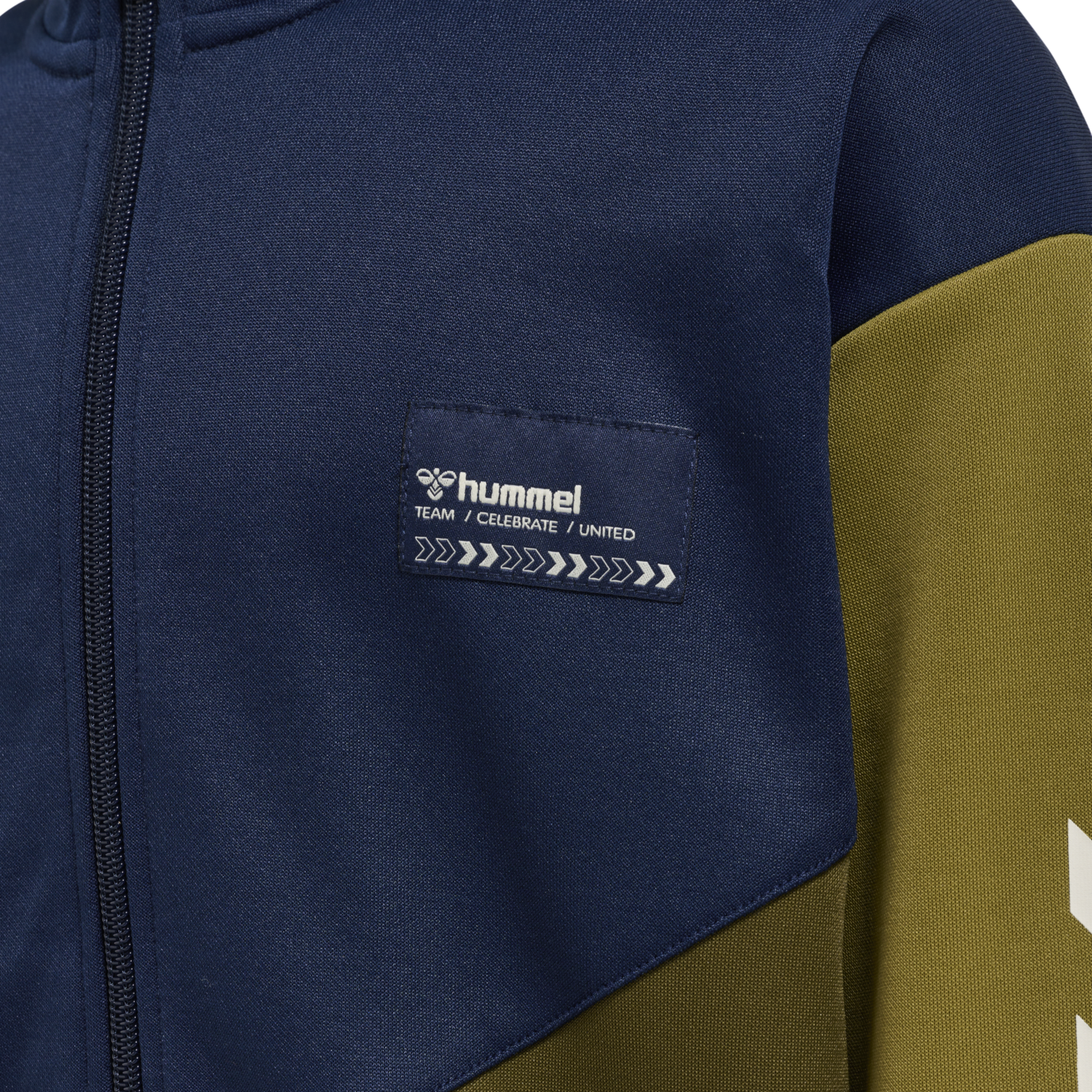 hmlRANE ZIP JACKET