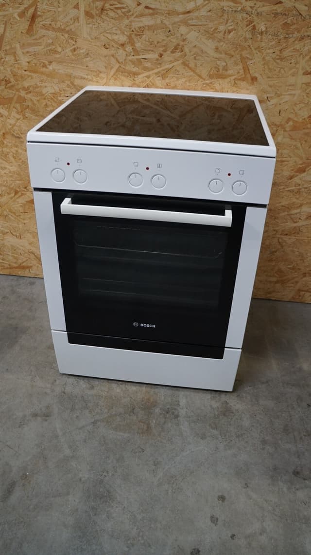 Bosch keramisk komfur HCE722123U