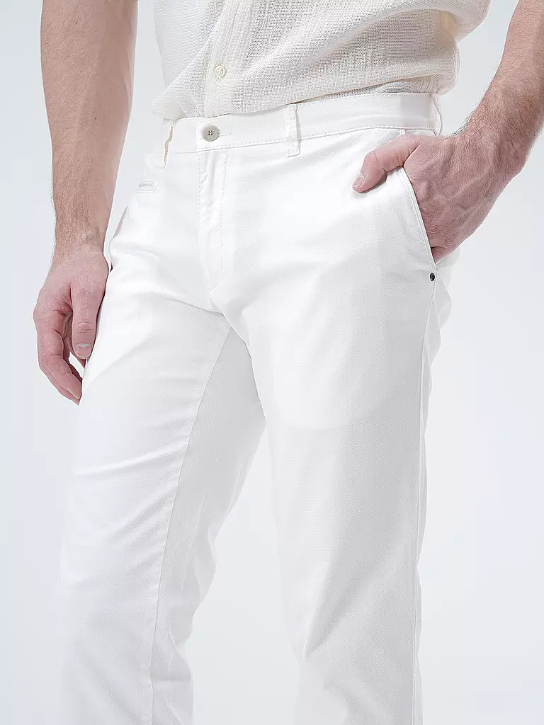 BRAX Chino Modern Fit FABIO weiss