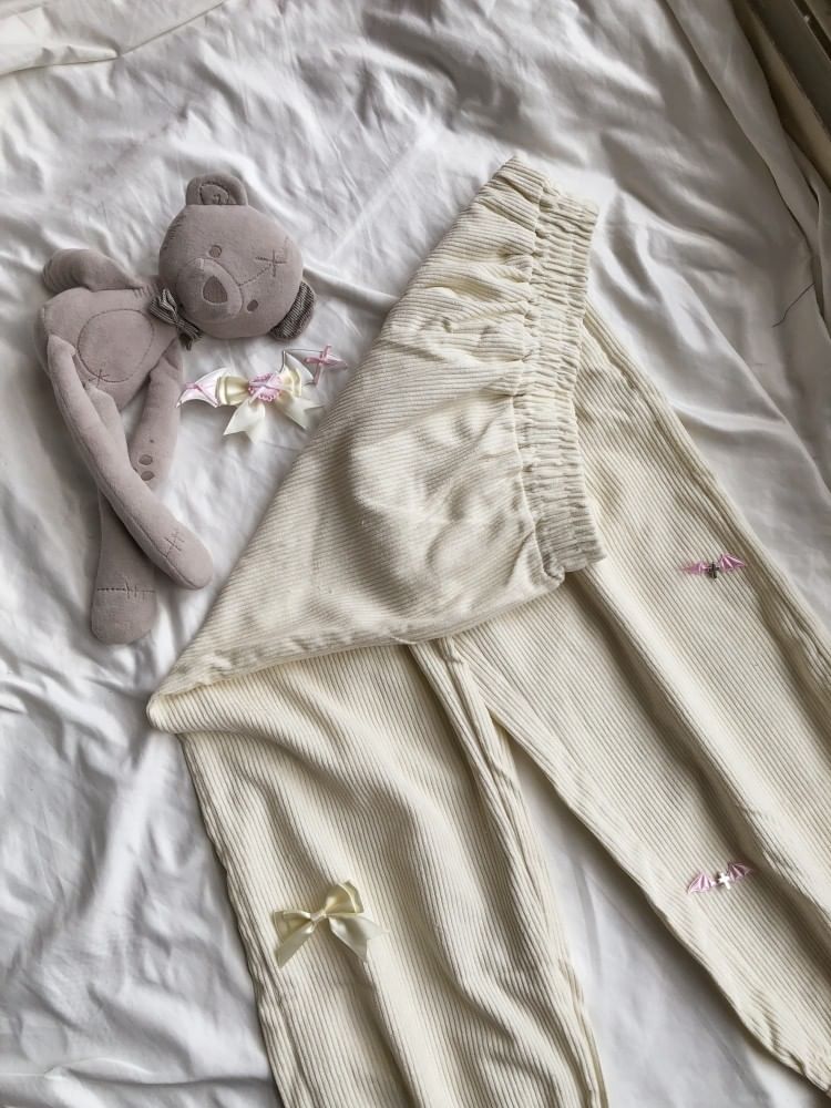 Miu B - Corduroy broek met hoge taille en strik, recht model