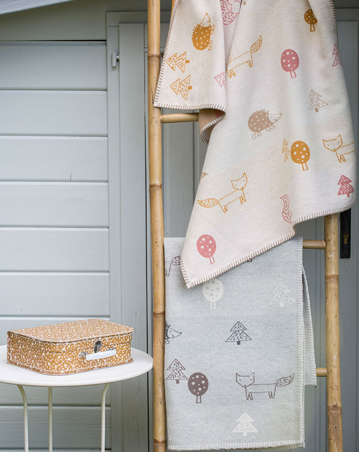 Baumwolldecke WALDTIERE (75x100) in offwhite