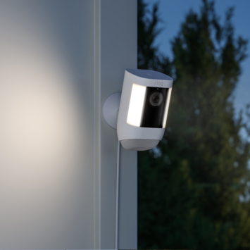 Ring Spotlight Camera Pro Plug-in Wit 2K