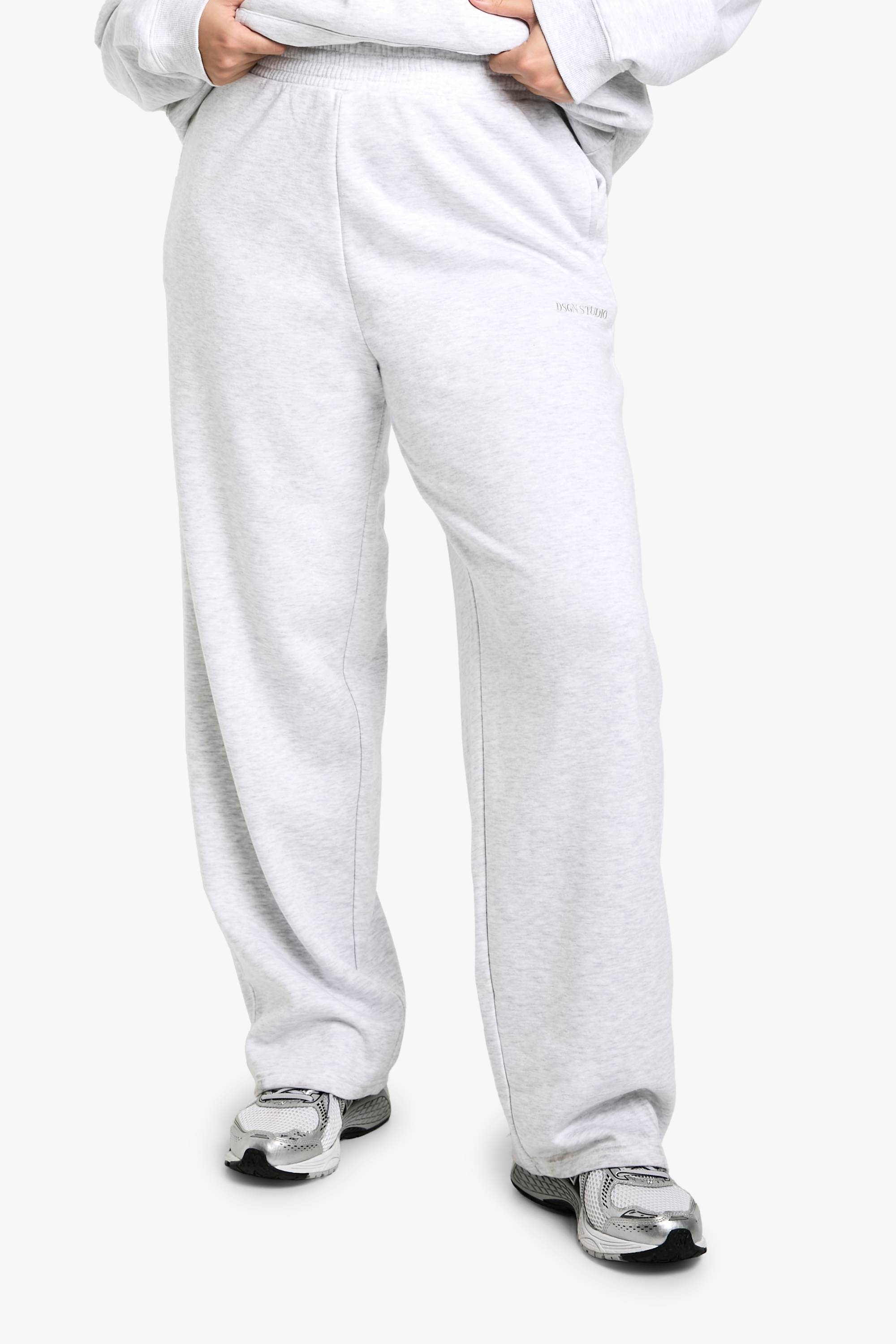 Jogger Jambe Droite Brodé Plus Dsgn Studio
