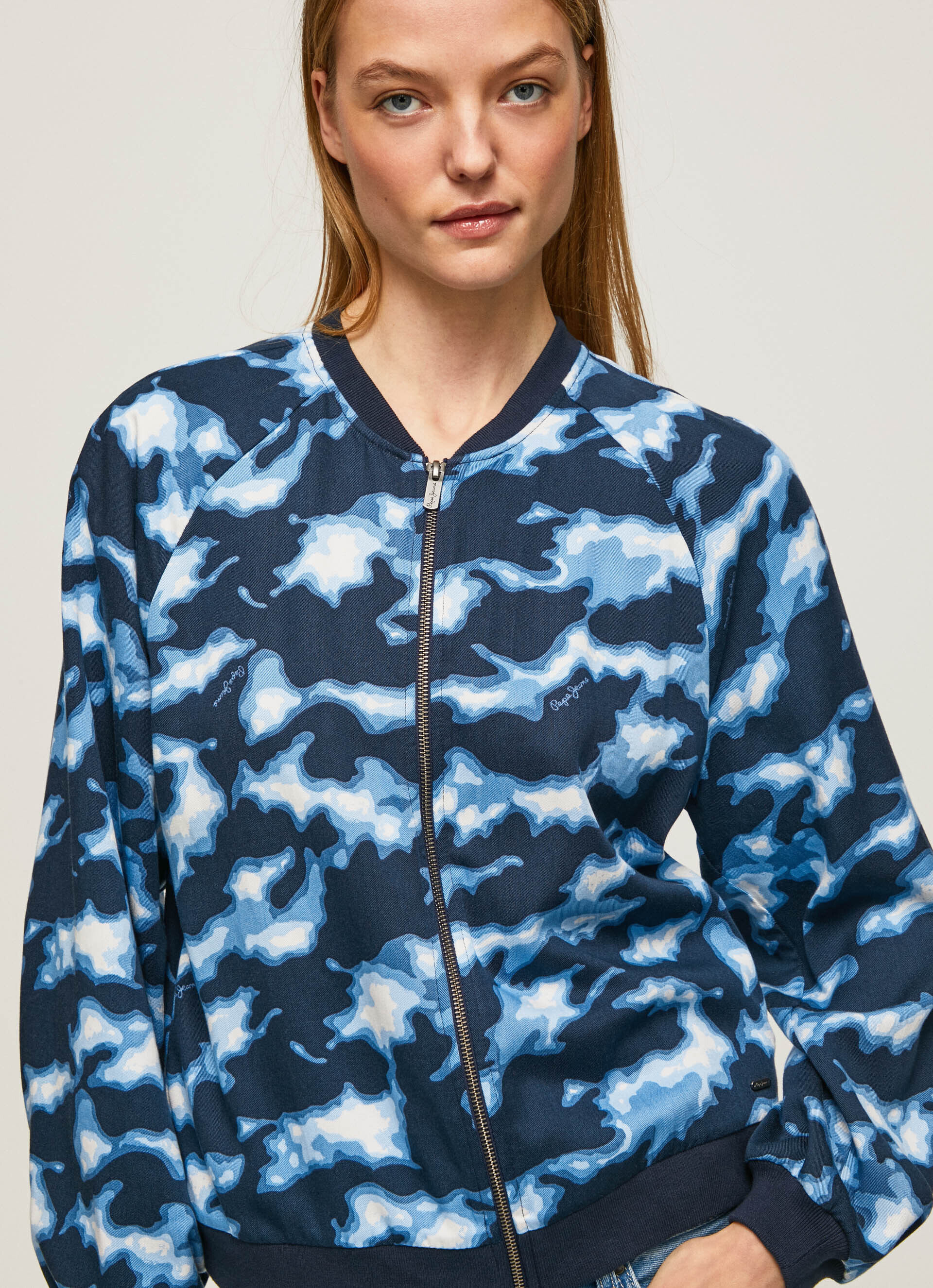 JAQUETA BOMBER CAMUFLADA - multicolorida