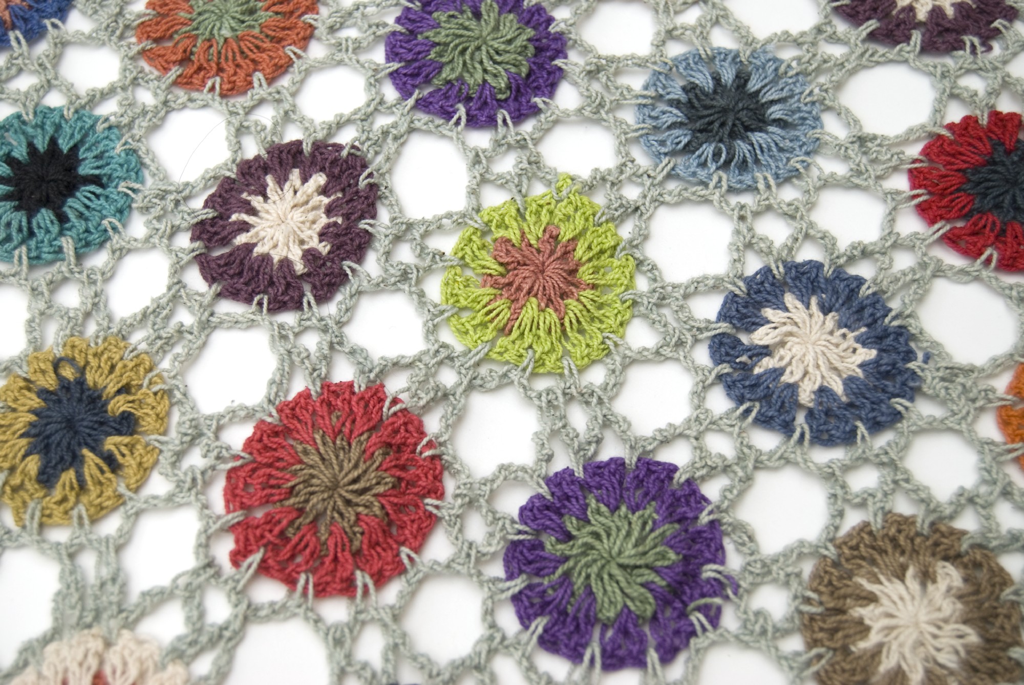 Dreieckiges Häkeltuch, grau/multicolor, L 165 cm, B 85 cm günstig bestellen